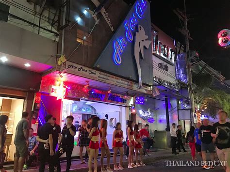 Photos of Pattaya Girls, Lady Love Club, Pattaya Gogo Bar, LK。